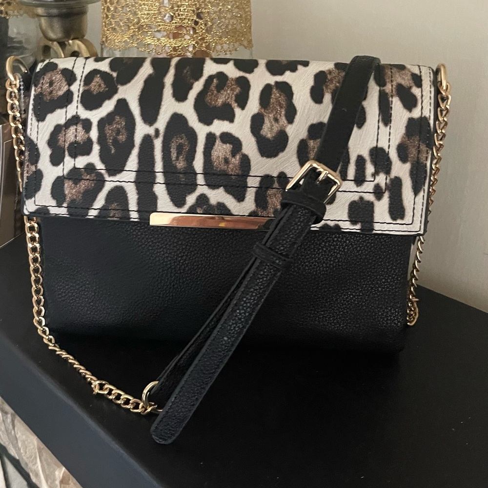 Crossbody Urban Expression Leopard Vegan Leather